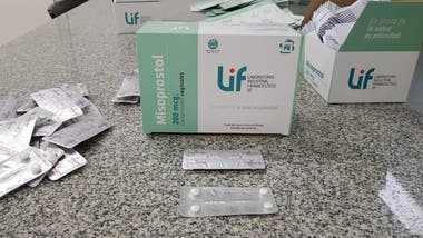 Buenos Aires compró a Santa Fe medicamentos para garantizar la ILE