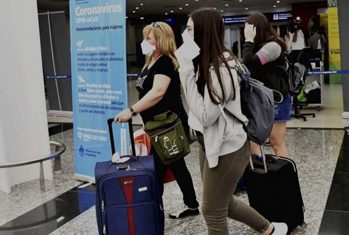 Cuarentena obligatoria a los que vienen de países de riesgo