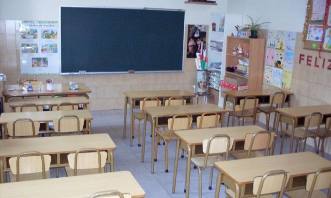 Santa Fe: desobligan a maestros de asistir a las escuelas