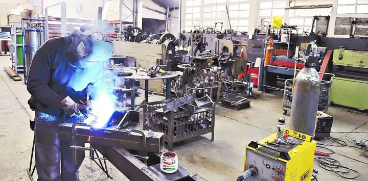 El Gobierno prohibió los despidos y suspensiones