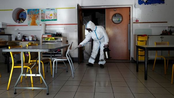 Nueva York cerró los colegios por el resto del año escolar 