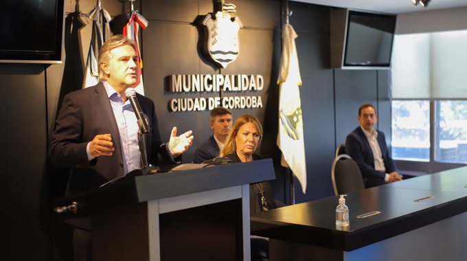 Córdoba: menos horas de trabajo y baja salarial