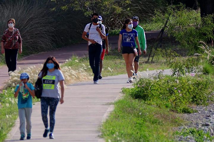 Habilitaron paseos recreativos en Santa Fe y Rosario