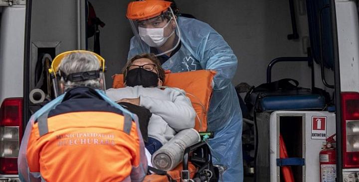 Chile: récord de muertos y hospitales saturados