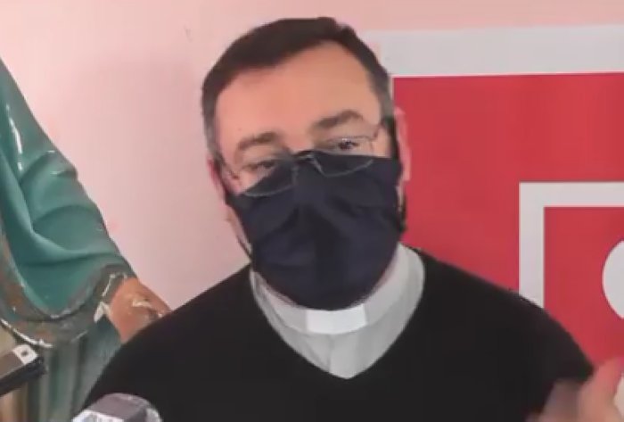 Cura de Santa Fe, “dolido” con Perotti 