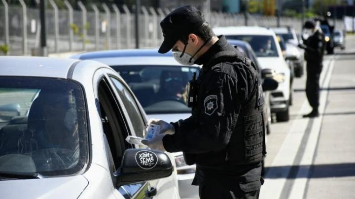 Por decreto de Perotti, Santa Fe suma restricciones