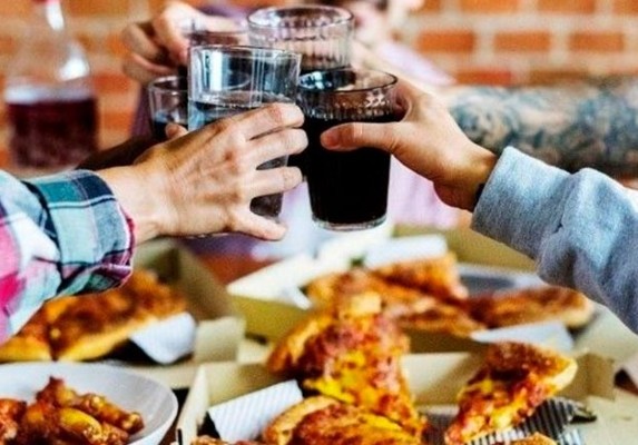 Reuniones ilegales: proponen un mes de arresto