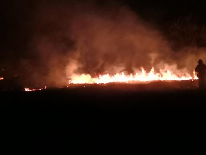 Jatón denunció la quema de pastizales en Santa Fe