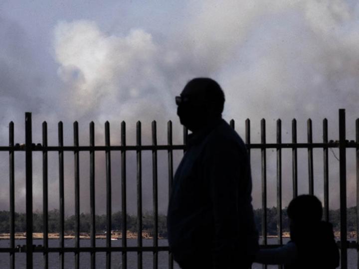 Siguen quemando las islas frente a Rosario