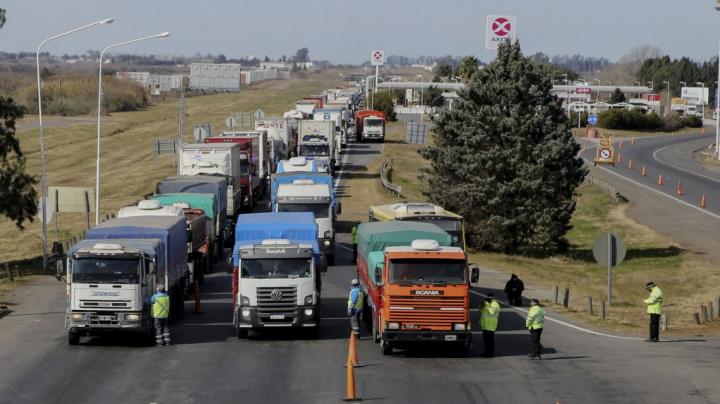 1000 vehículos no ingresaron a Santa Fe
