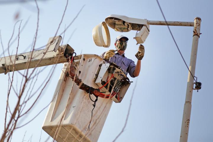 Mejoran la iluminación en las calles de Santa Fe