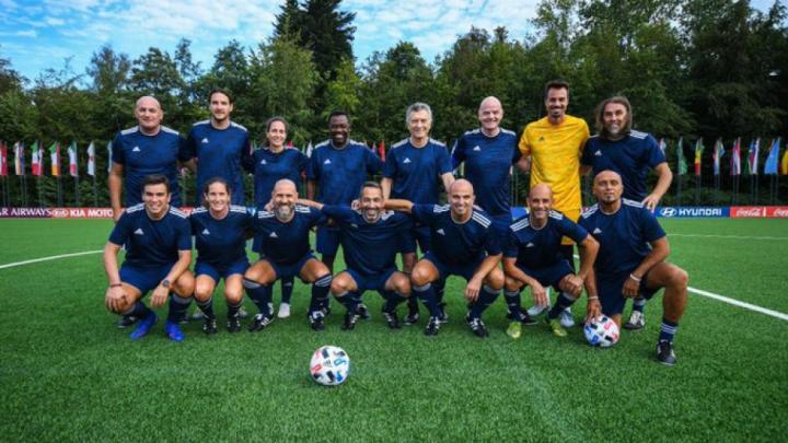 Macri jugó un picadito en Suiza 