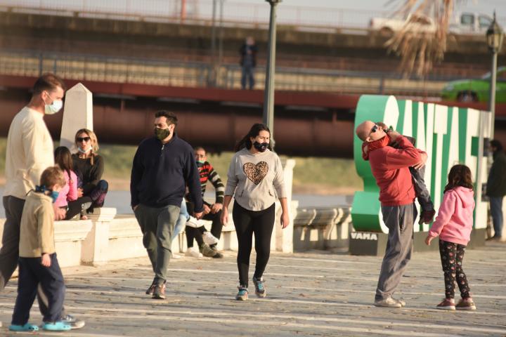 Habilitan reuniones al aire libre en todo el país