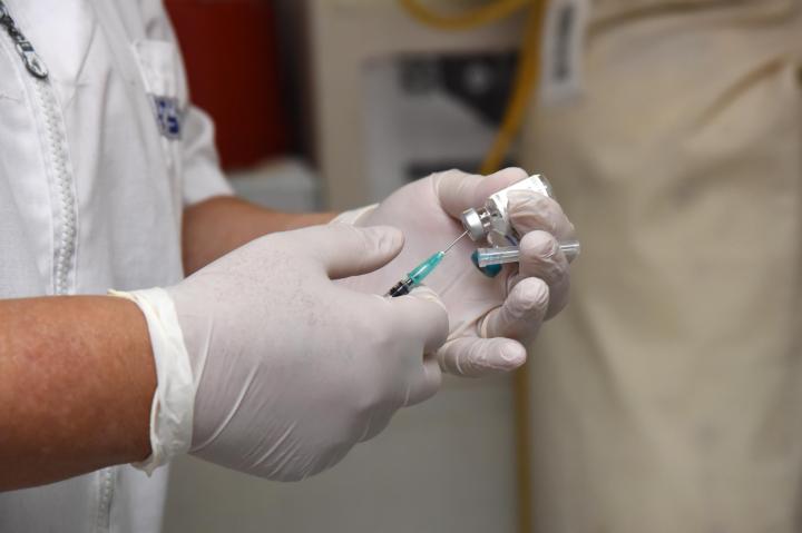 La vacunación no se interrumpe por el covid