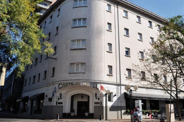 Fiesta de casamiento clandestina en Santa Fe