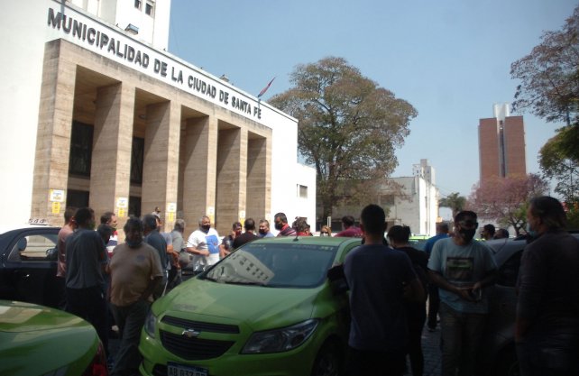 Jatón reaccionó: el municipio no lo quiere a Uber 