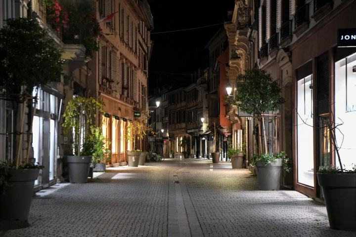 ¿Francia perdió el control de la pandemia?