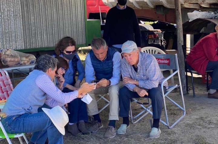 Ordenan restituir el campo a los hermanos Etchevehere