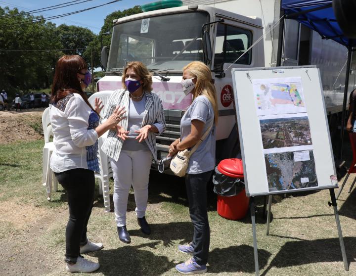 Provincia interviene un barrio de Santa Fe