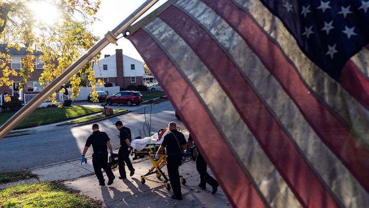 El coronavirus desborda los hospitales de EE.UU.