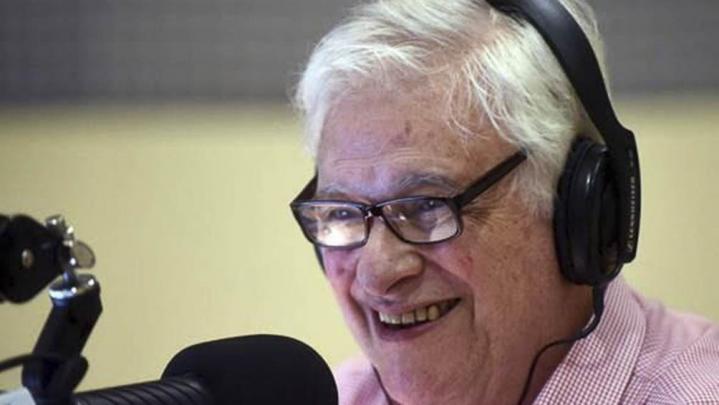 Héctor Larrea le dice adiós a la radio