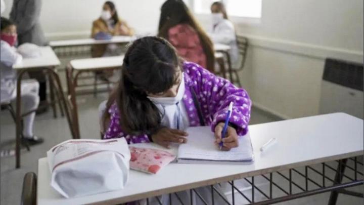 Santa Fe pidió iniciar las clases el 15 de marzo