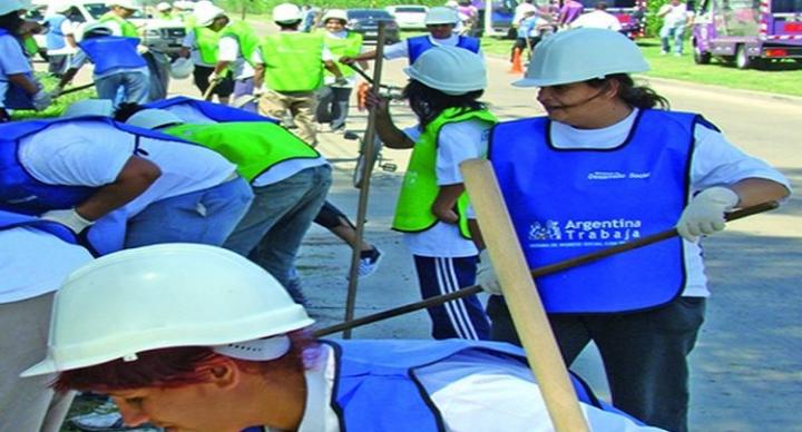 Planes sociales: los beneficiarios tendrán que trabajar