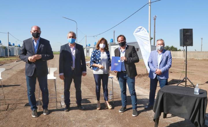 Perotti: “Empezamos y terminamos el año entregando casas” 