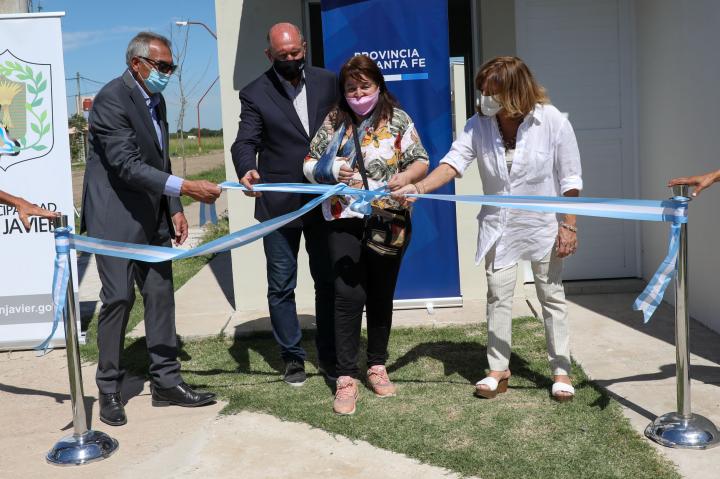 Perotti entregó 38 viviendas en San Javier