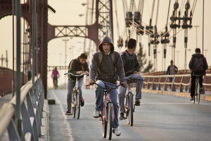 Puente Colgante ¿solo para peatones y ciclistas?