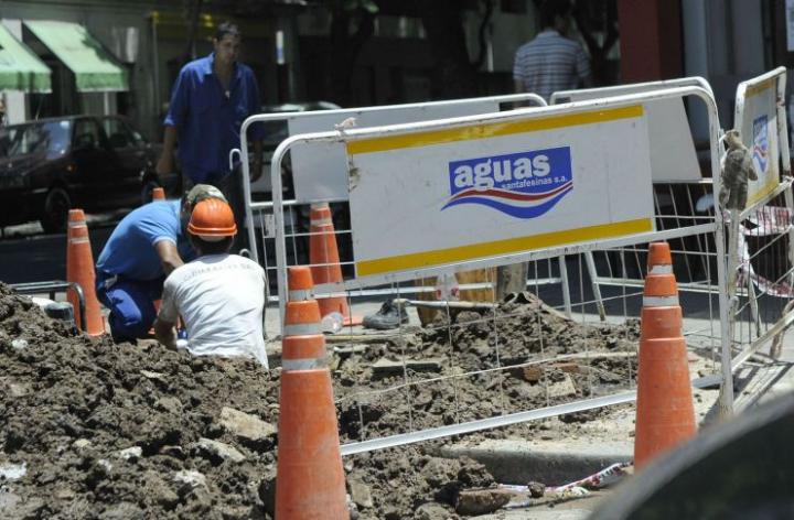 Cien mil santafesinos con mejor servicio de agua y cloacas