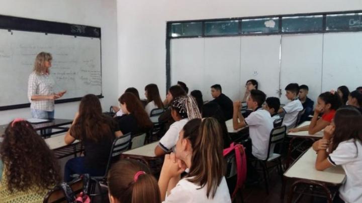 Los padres no pagan los colegios privados