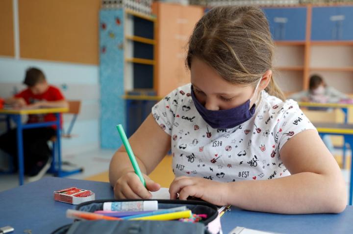 Pediatras argentinos, a favor del regreso a clases