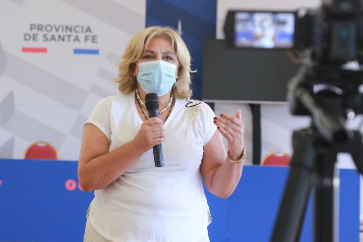 Santa Fe completa la vacunación al personal de salud