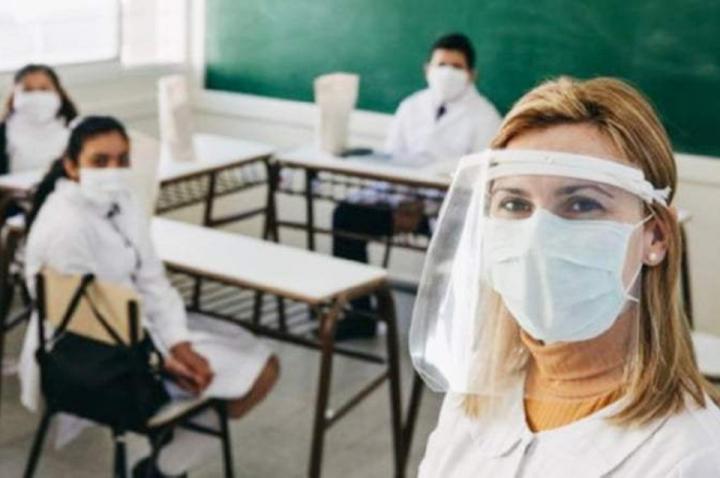 Abrieron el registro para vacunar a los docentes