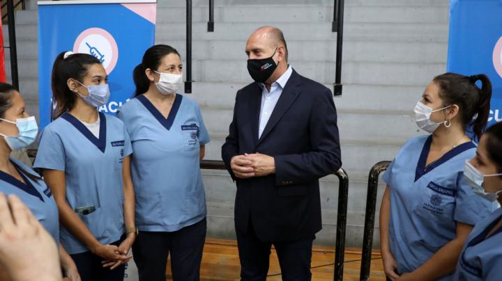 Perotti: “El ritmo de vacunación es muy bueno” 