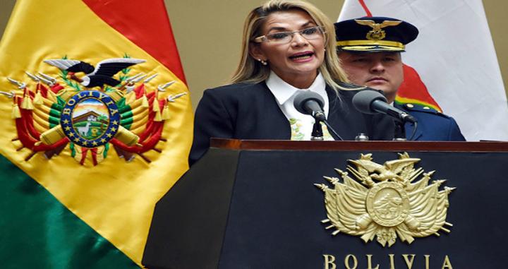 Detienen a la expresidenta de facto Jeanine Áñez