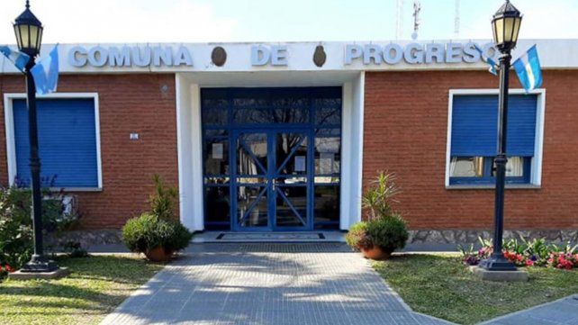 Pueblo de Santa Fe limita circulación y actividades