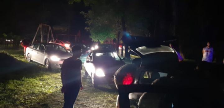 Fiestas clandestinas con 200 personas