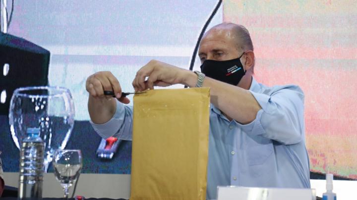 Perotti: “Es tiempo de concretar obras, no de anuncios” 