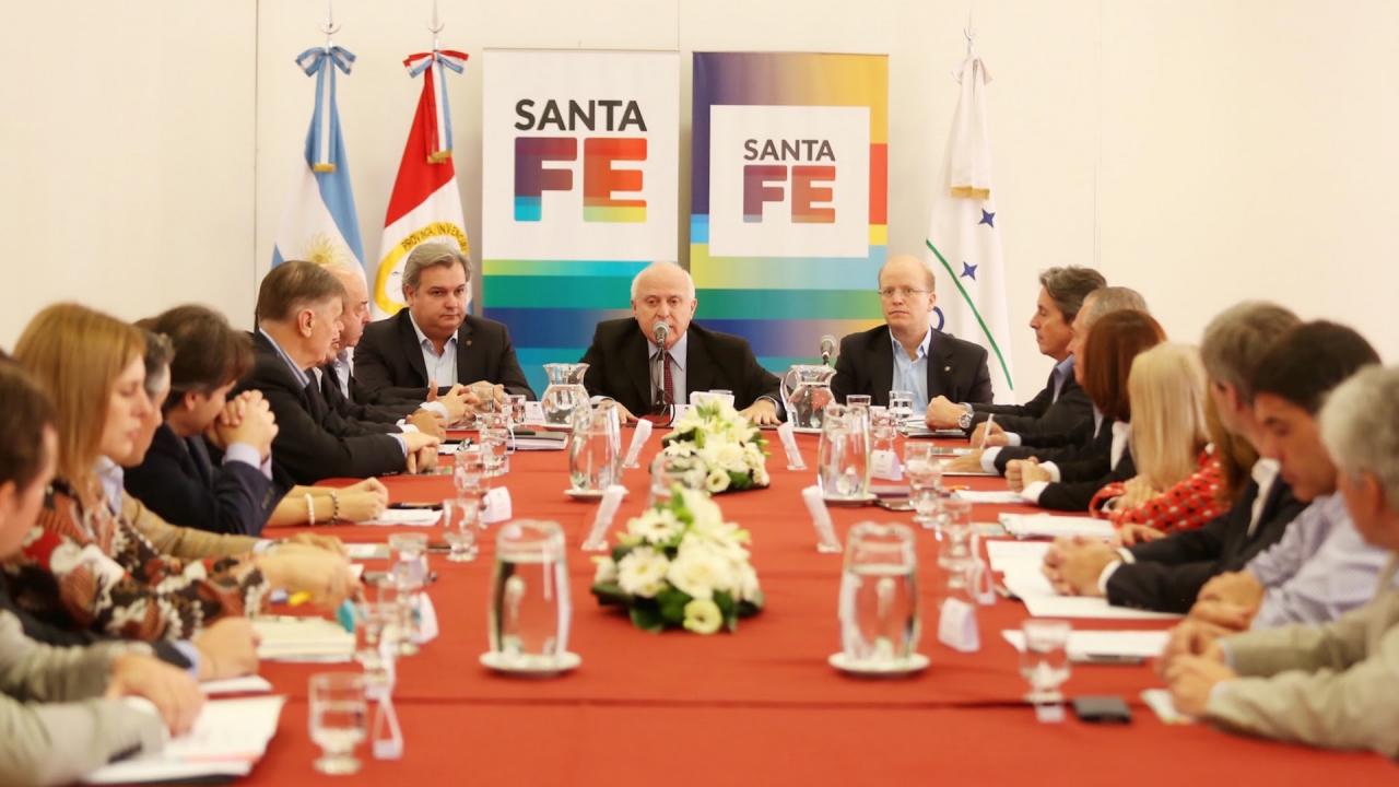 Lifschitz reclamó ayuda en mayor escala y velocidad de la Nación