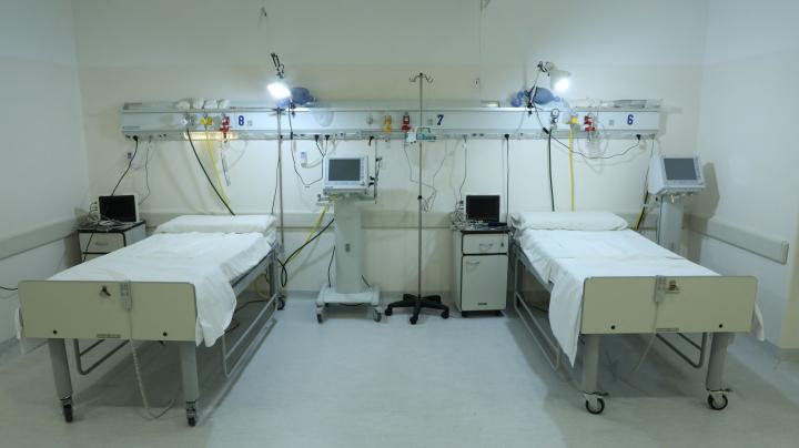 Habilitan camas críticas y de internación en el Cemafe