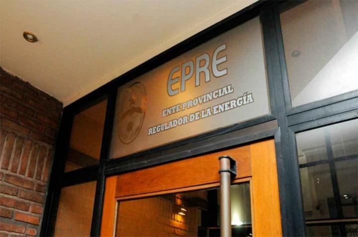 Directores suben sus sueldos más de $ 100 mil