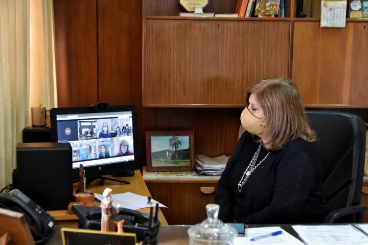 Habrá un 0800 exclusivo para educación