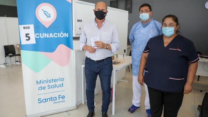 Perotti se vacunó contra la covid 19