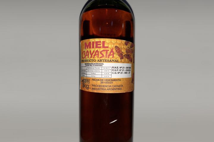 Alerta alimentaria: prohíben la venta de una miel