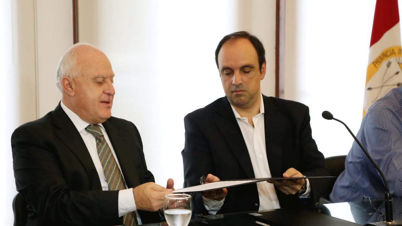 Lifschitz entregó 26 millones para concluir el Parque de la Constitución Nacional