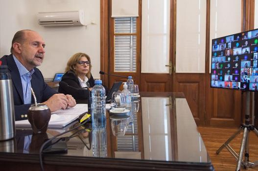 Santa Fe: suspenden más actividades en 14 departamentos