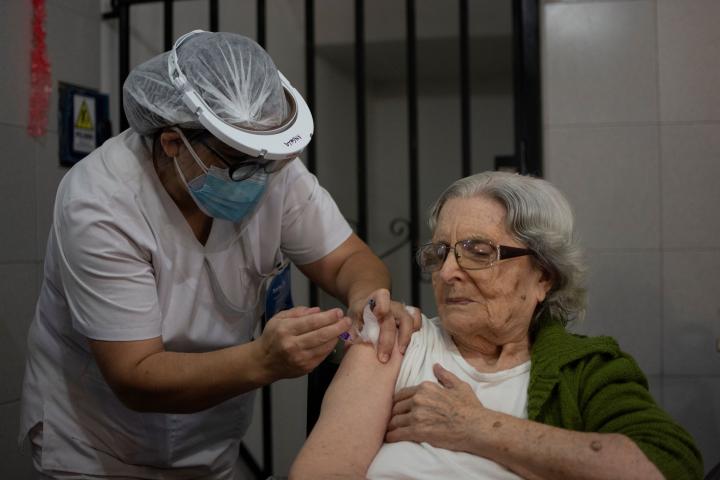 Vacuna antigripal: Santa Fe ya aplicó 136.000 dosis