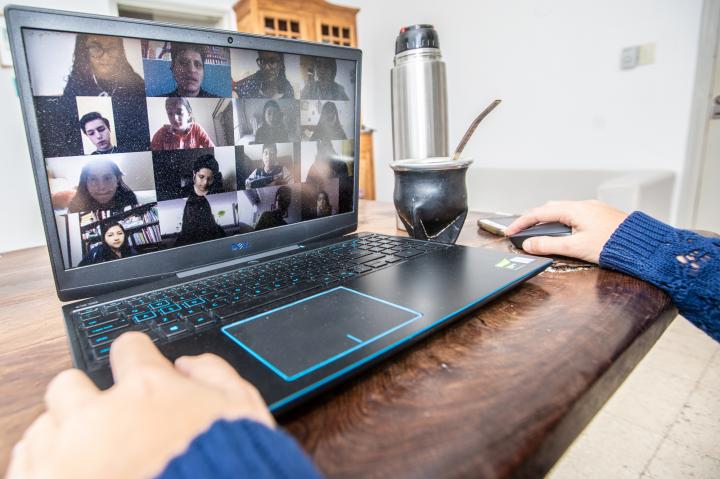 UNL: escuelas preuniversitarias con clases virtuales